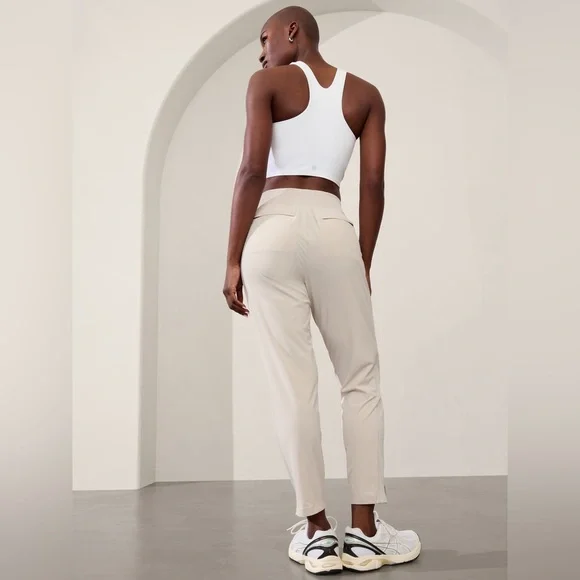 Athleta BROOKLYN MID RISE ANKLE PANT Beige Size 0 - Picture 8 of 12